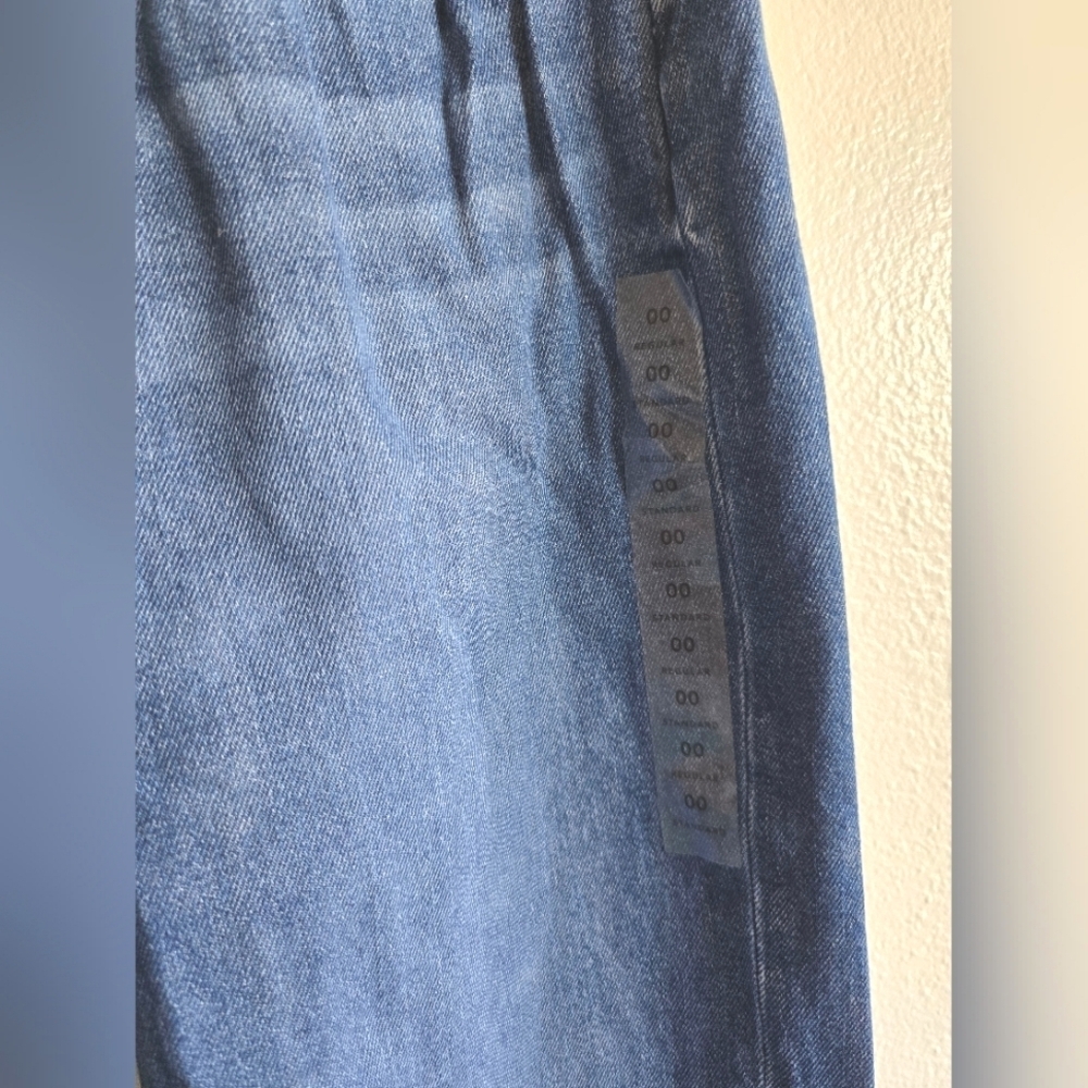 NWT! American Eagle, Relaxed Mom Jean On Dark Dreams, Multiple Sizes- NEW! - Picture 8 of 16